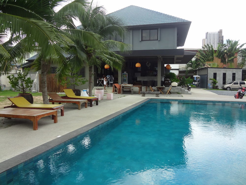 Zen Rooms Bonkai 2 Pattaya Bagian luar foto